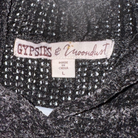 Black knit hoodie that was never worn! Tag is still intact! - Picture 4 of 4